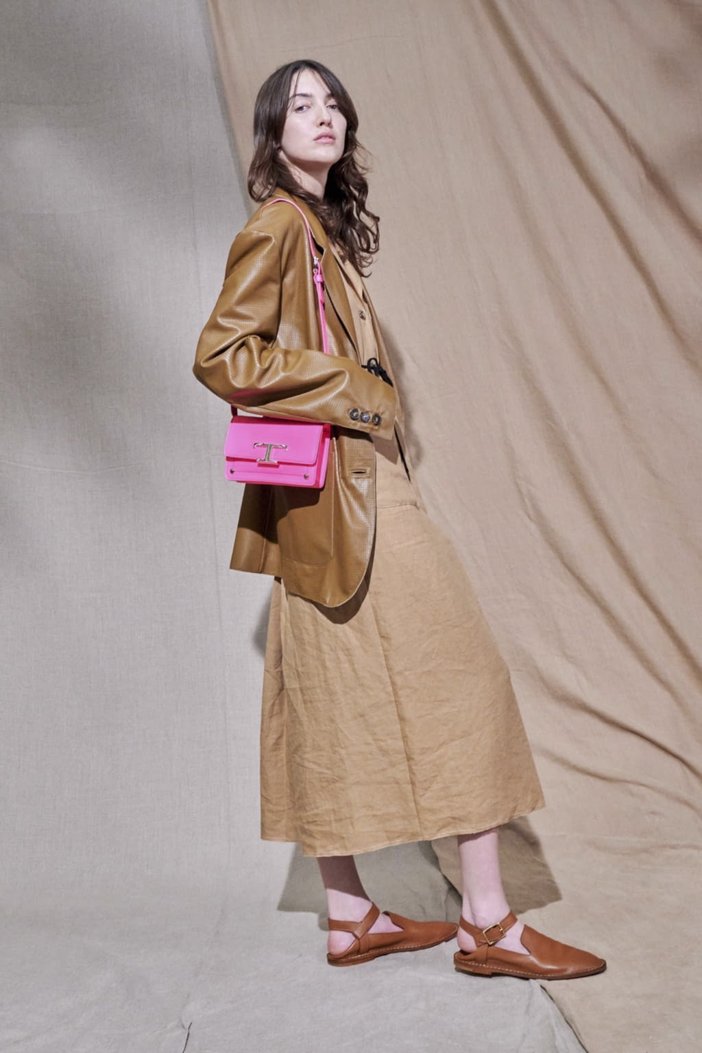 Fashion Week Milan Spring/Summer 2021 look 22 from the Tod's collection womenswear