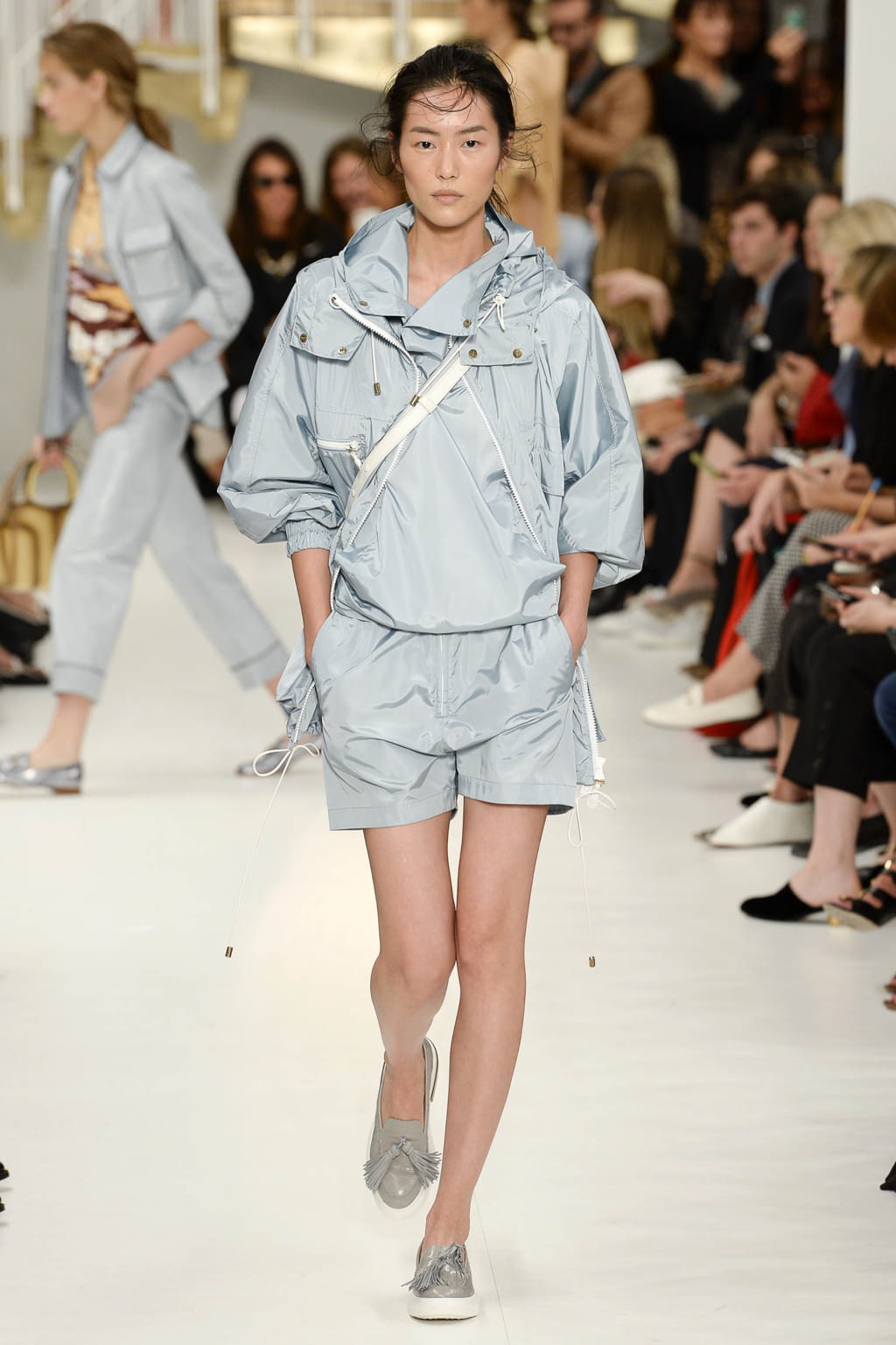 Fashion Week Milan Spring/Summer 2018 look 18 from the Tod's collection womenswear