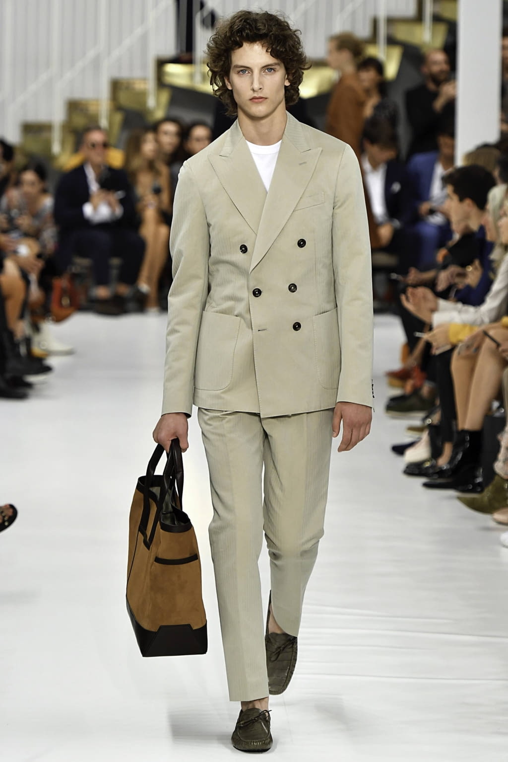 Fashion Week Milan Spring/Summer 2019 look 26 from the Tod's collection 女装