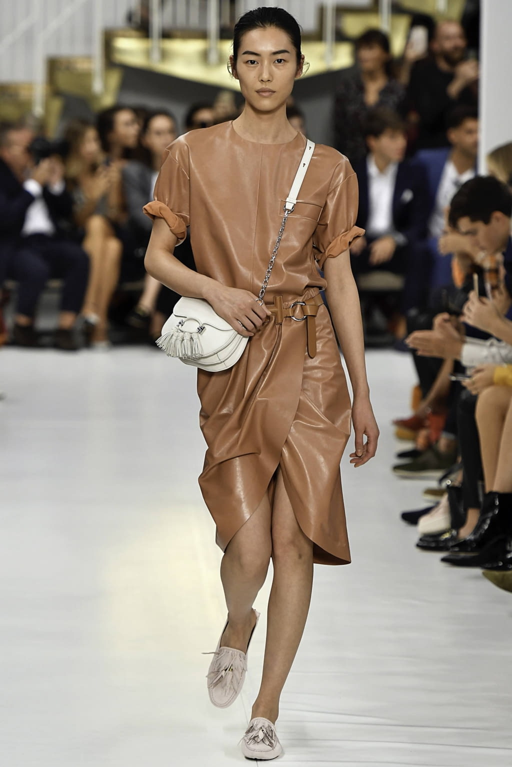 Fashion Week Milan Spring/Summer 2019 look 36 from the Tod's collection womenswear