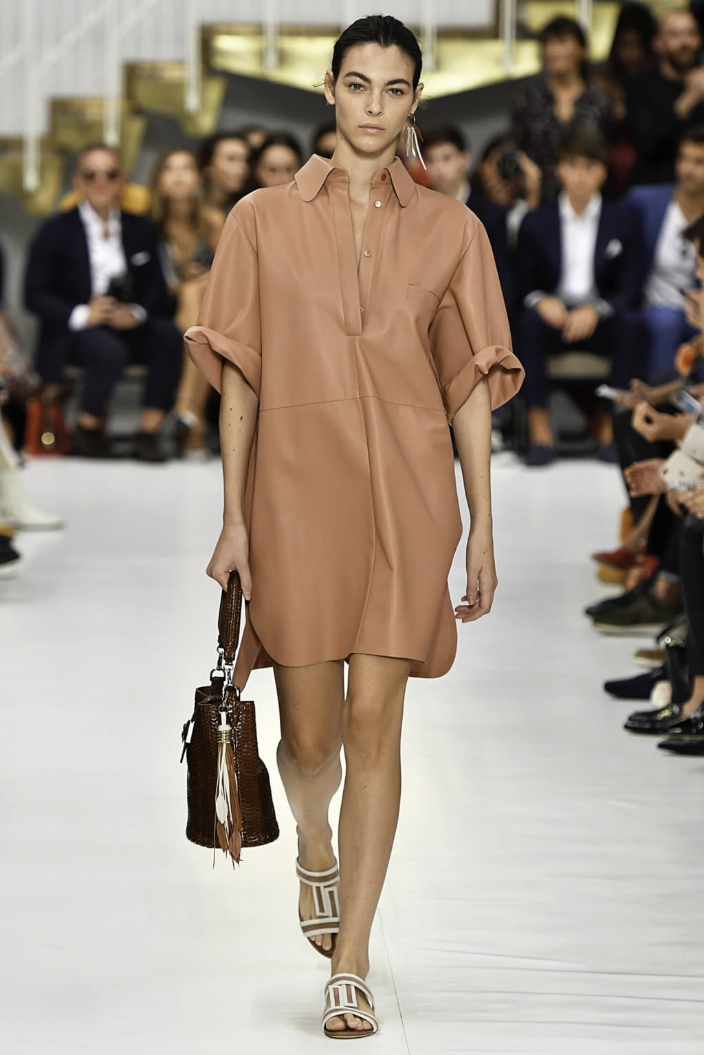 Fashion Week Milan Spring/Summer 2019 look 39 from the Tod's collection 女装