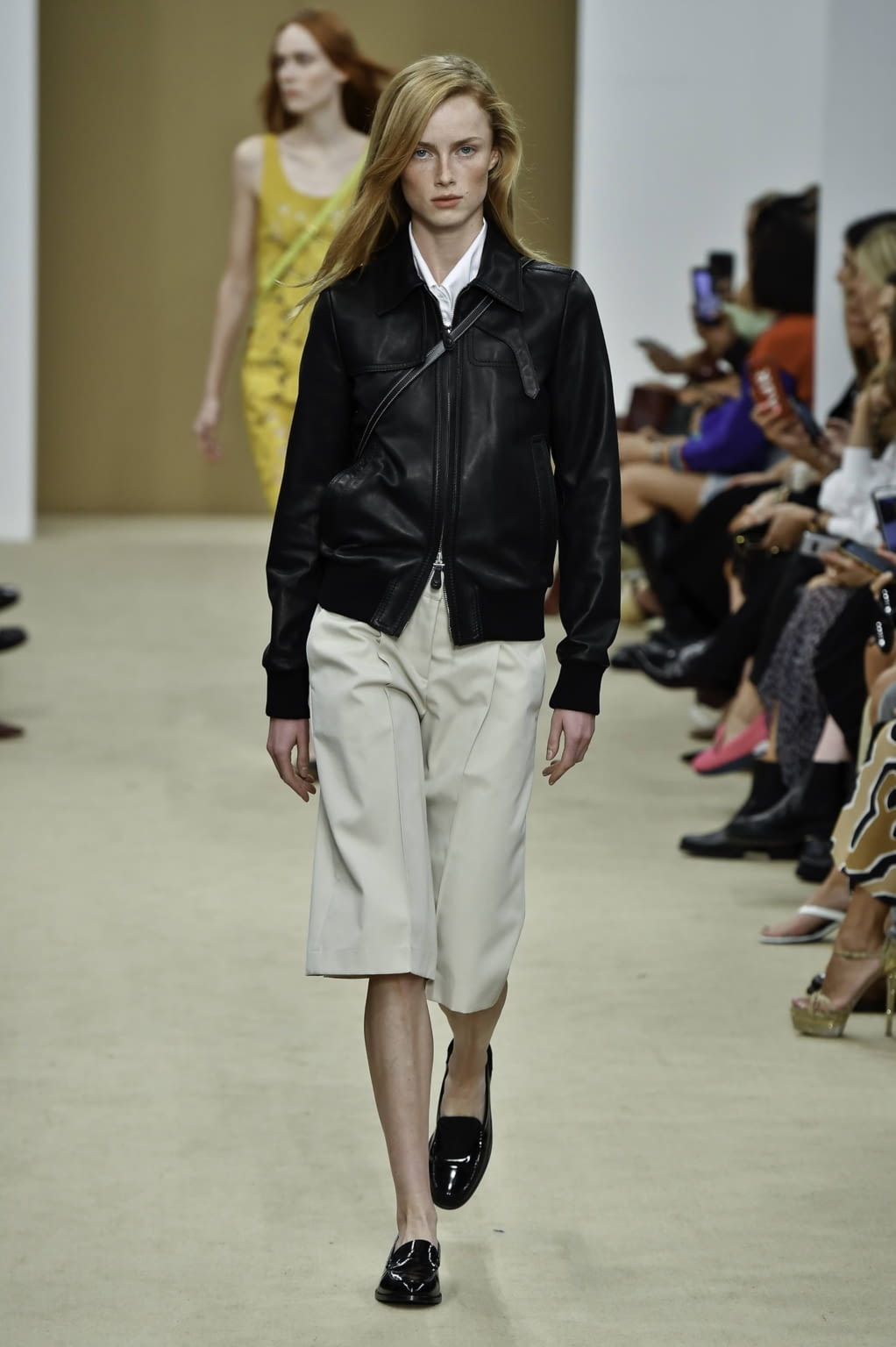 Fashion Week Milan Spring/Summer 2020 look 1 from the Tod's collection 女装