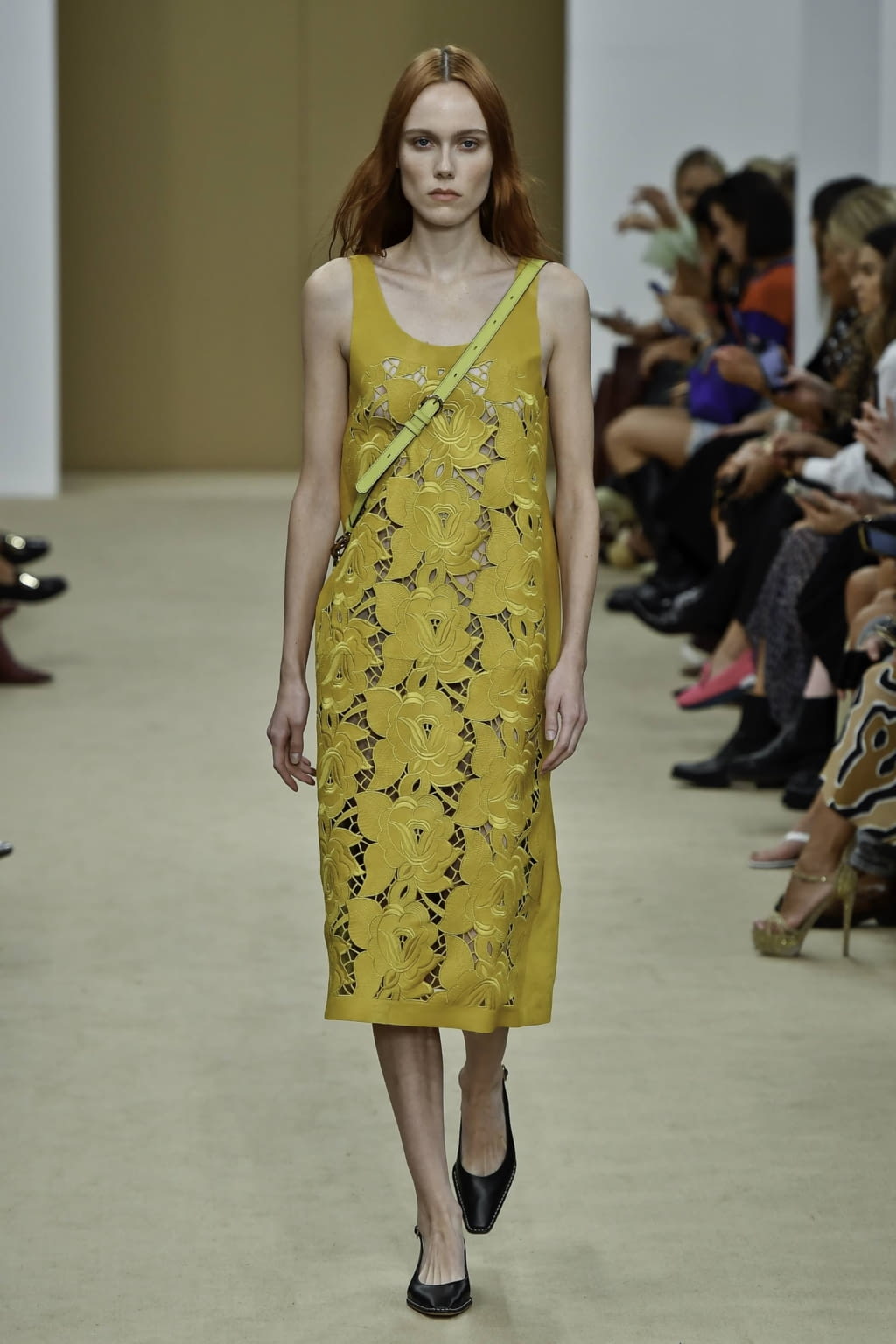 Fashion Week Milan Spring/Summer 2020 look 3 from the Tod's collection 女装