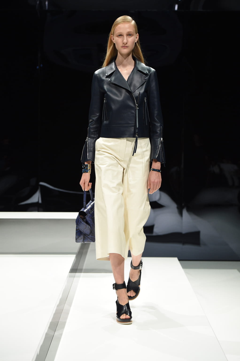 Fashion Week Milan Spring/Summer 2017 look 1 de la collection Tod's womenswear