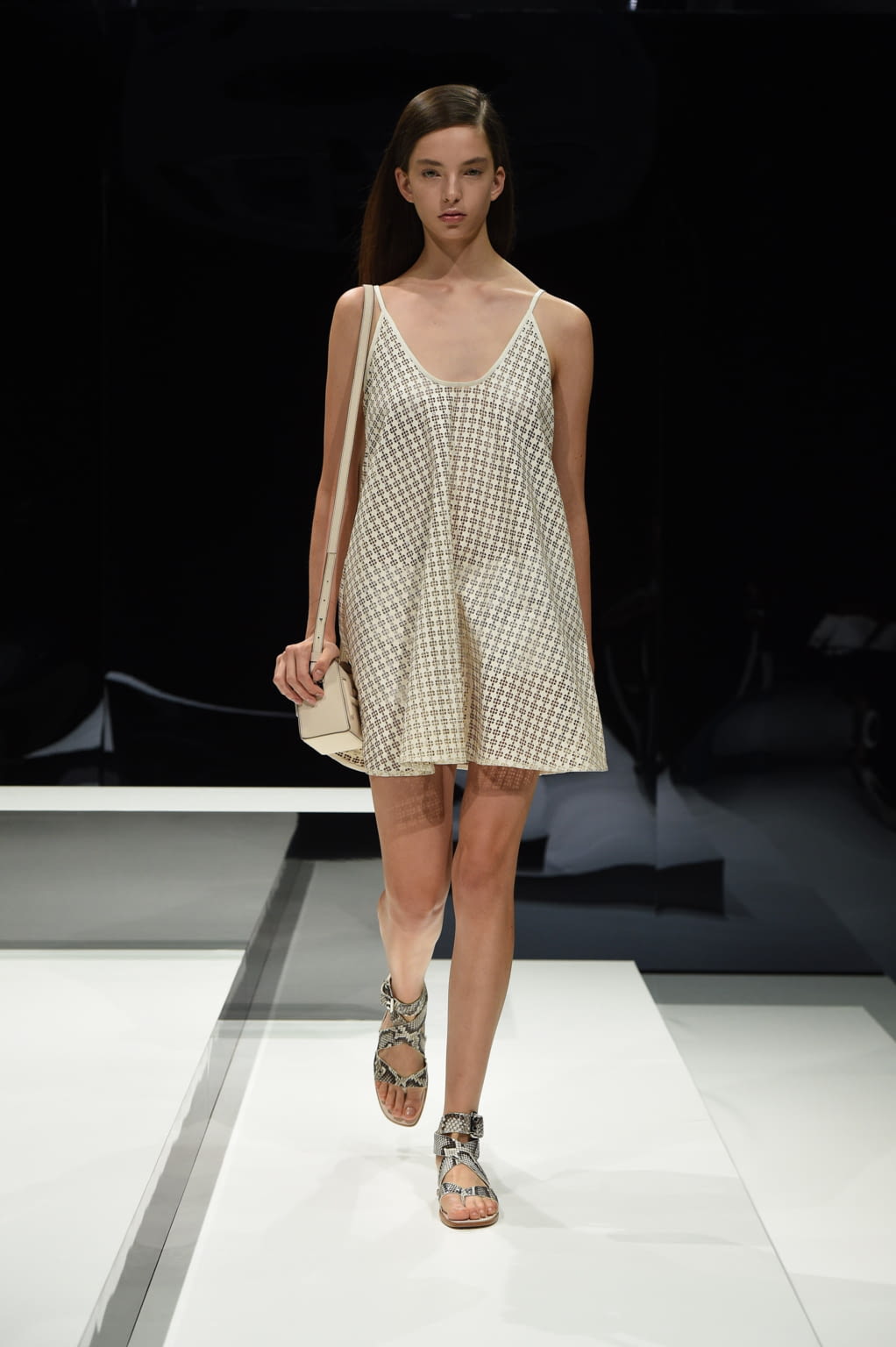 Fashion Week Milan Spring/Summer 2017 look 7 from the Tod's collection womenswear
