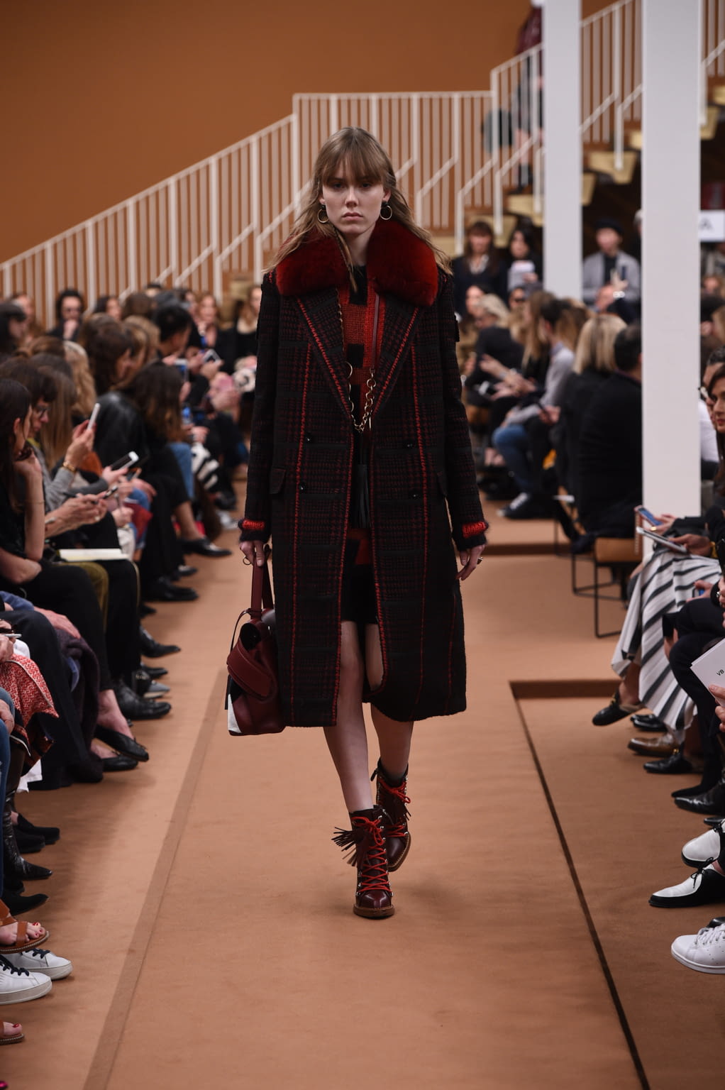Fashion Week Milan Fall/Winter 2016 look 6 from the Tod's collection womenswear