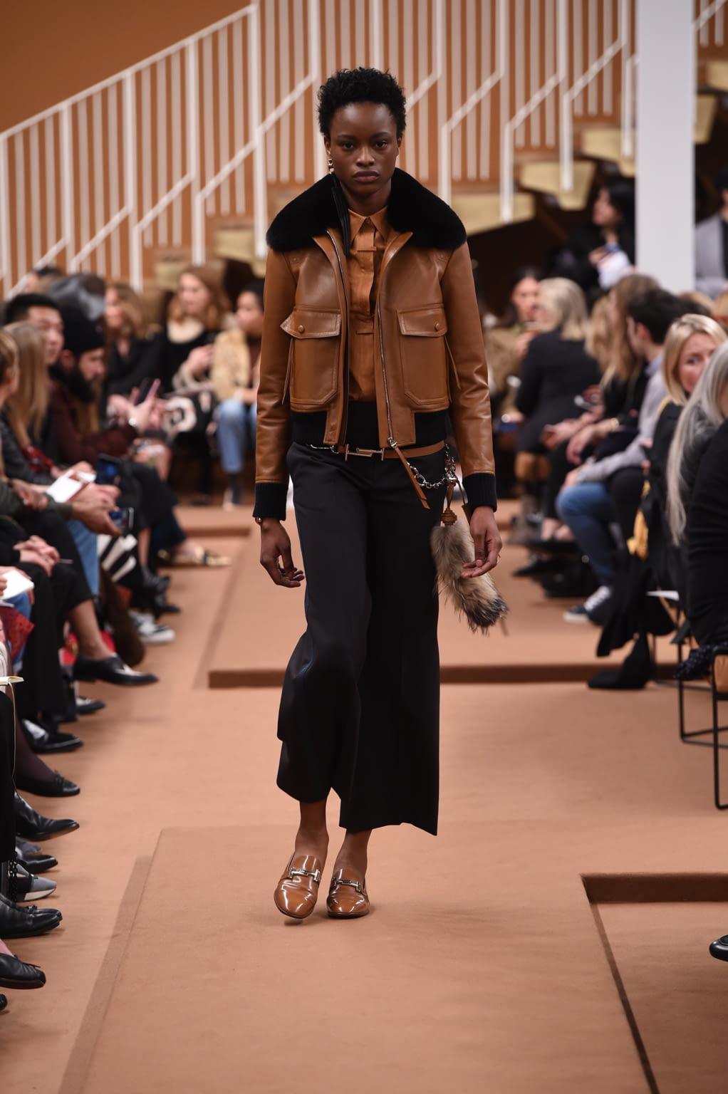 Fashion Week Milan Fall/Winter 2016 look 20 from the Tod's collection womenswear