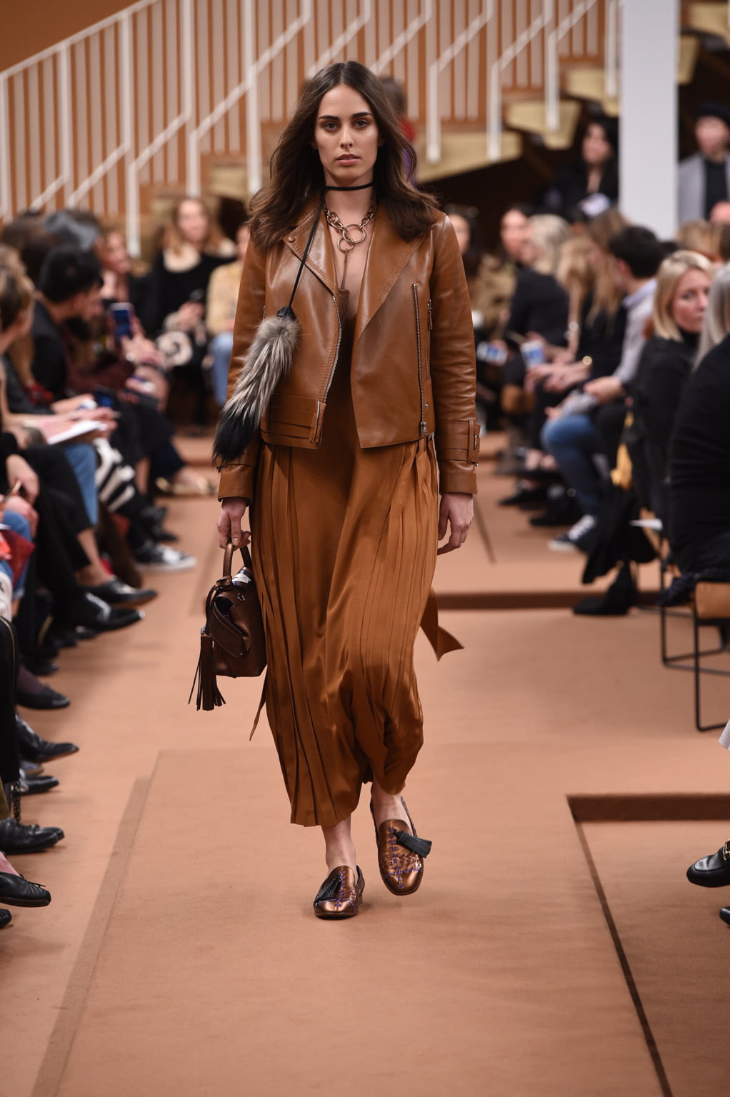 Fashion Week Milan Fall/Winter 2016 look 27 from the Tod's collection womenswear