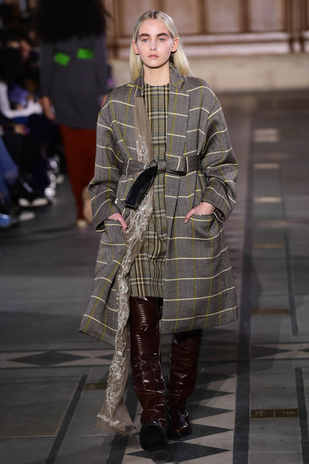 Fashion Week London Fall/Winter 2017 look 21 from the Toga collection womenswear