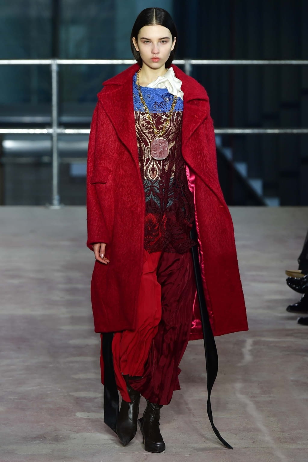 Fashion Week London Fall/Winter 2018 look 27 from the Toga collection womenswear