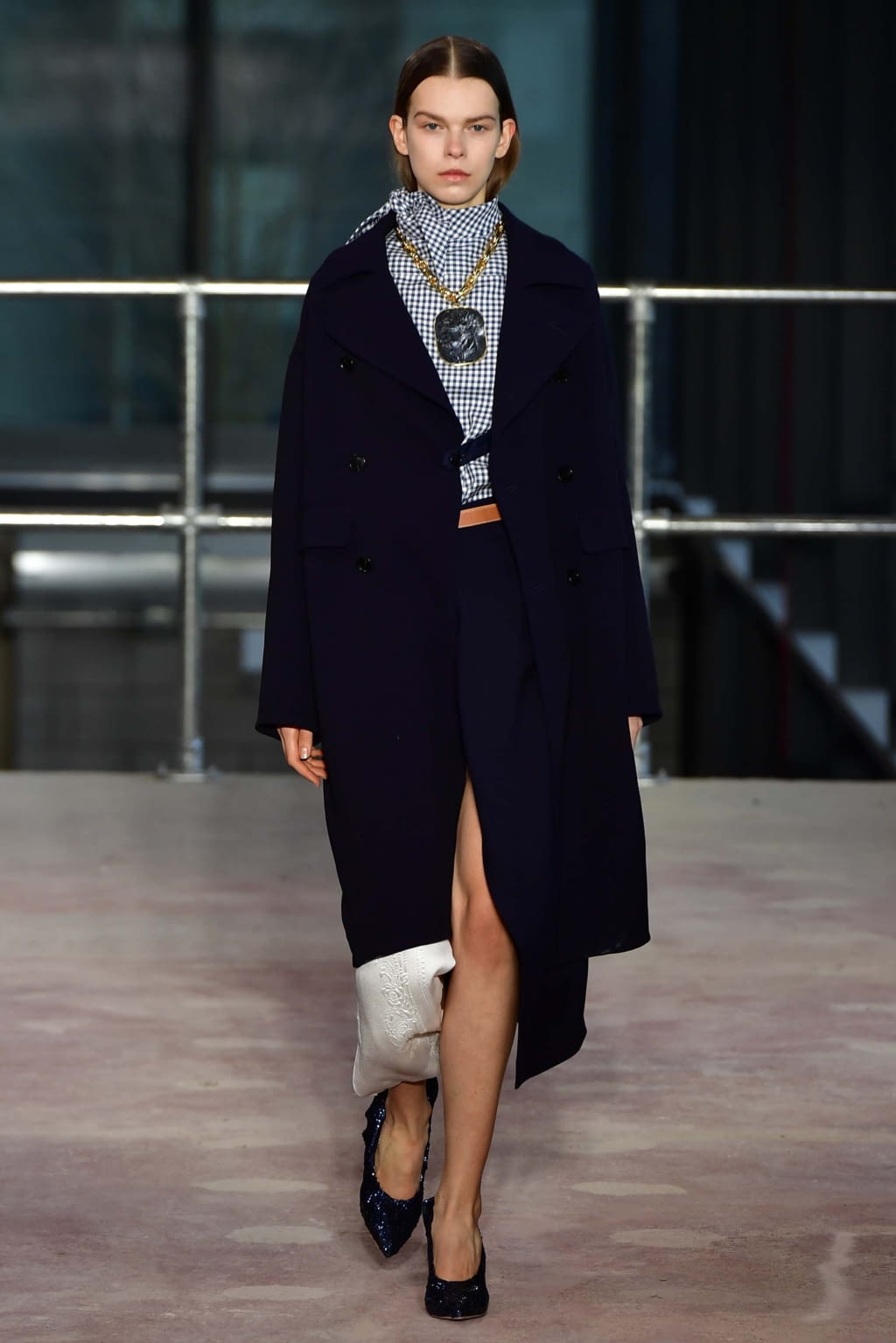 Fashion Week London Fall/Winter 2018 look 29 from the Toga collection womenswear