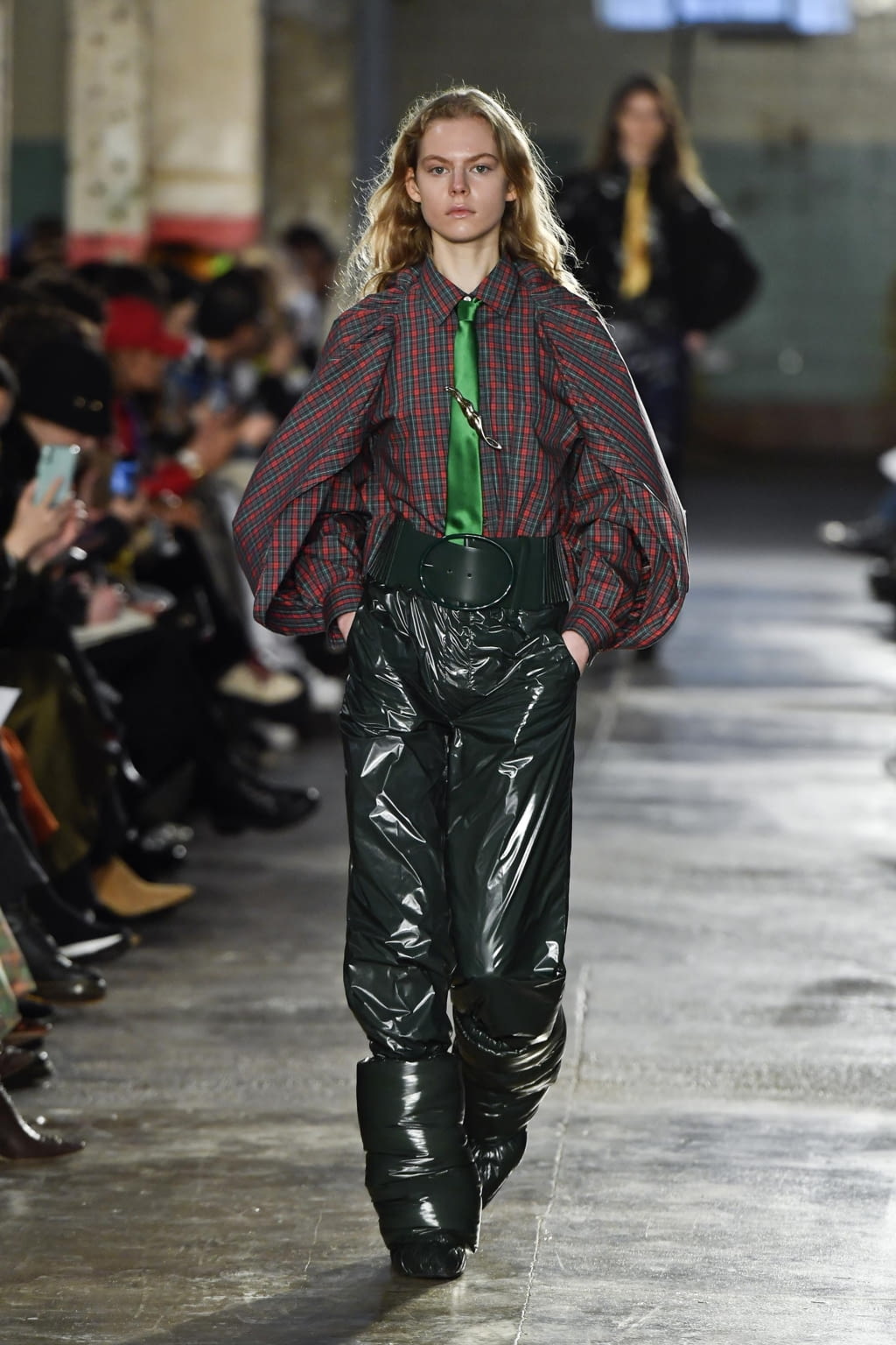 Fashion Week London Fall/Winter 2020 look 1 from the Toga collection 女装