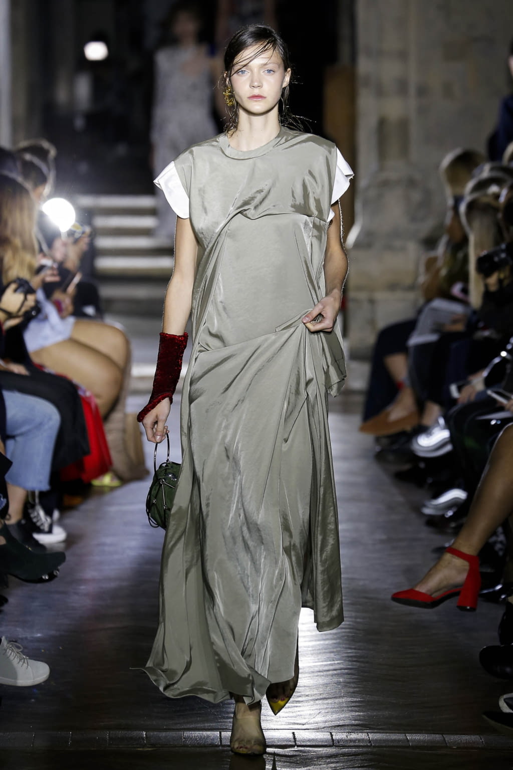 Fashion Week London Spring/Summer 2018 look 33 from the Toga collection womenswear