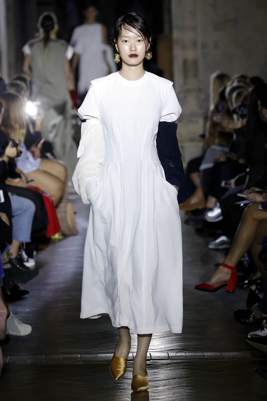 Fashion Week London Spring/Summer 2018 look 38 from the Toga collection 女装