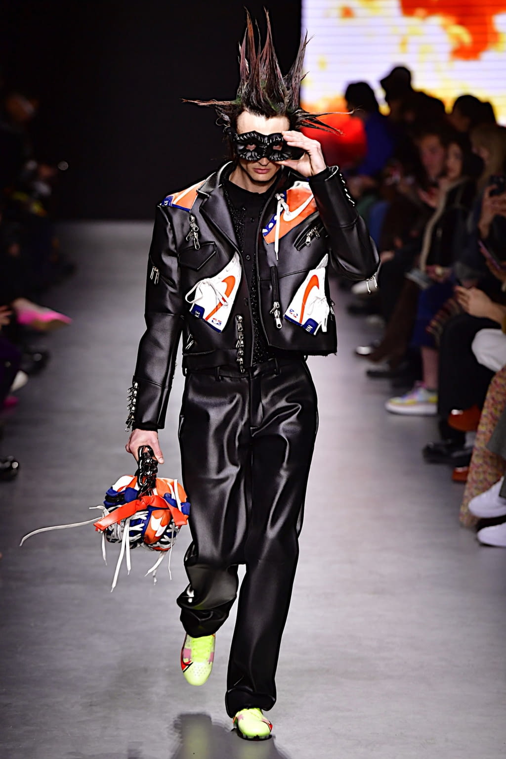 Fashion Week Milan Fall/Winter 2022 look 6 de la collection Tokyo James womenswear
