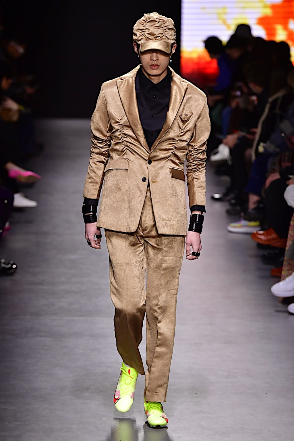 Fashion Week Milan Fall/Winter 2022 look 20 from the Tokyo James collection womenswear
