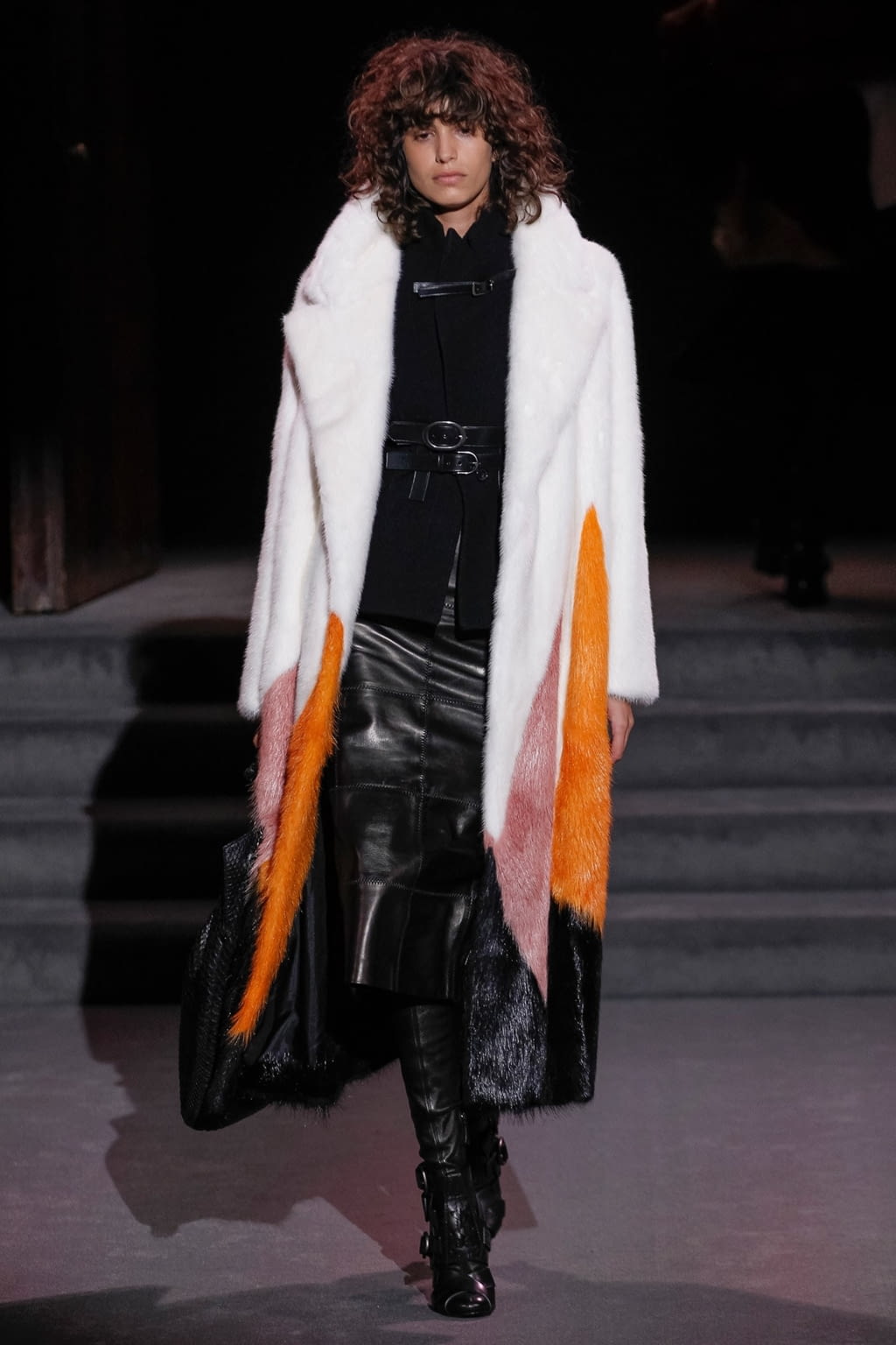 Fashion Week New York Fall/Winter 2016 look 33 from the Tom Ford collection 女装