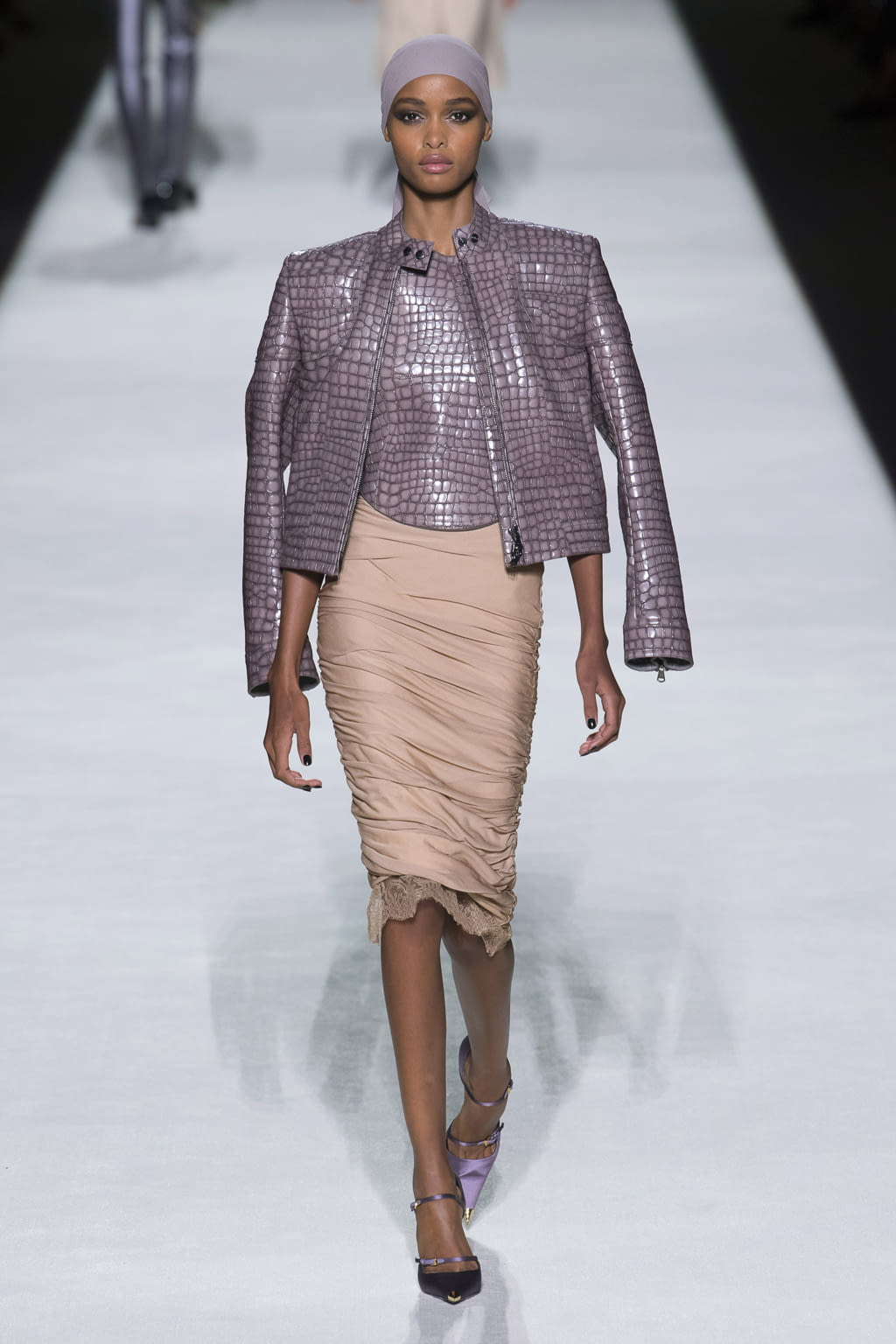 Fashion Week New York Spring/Summer 2019 look 6 from the Tom Ford collection womenswear