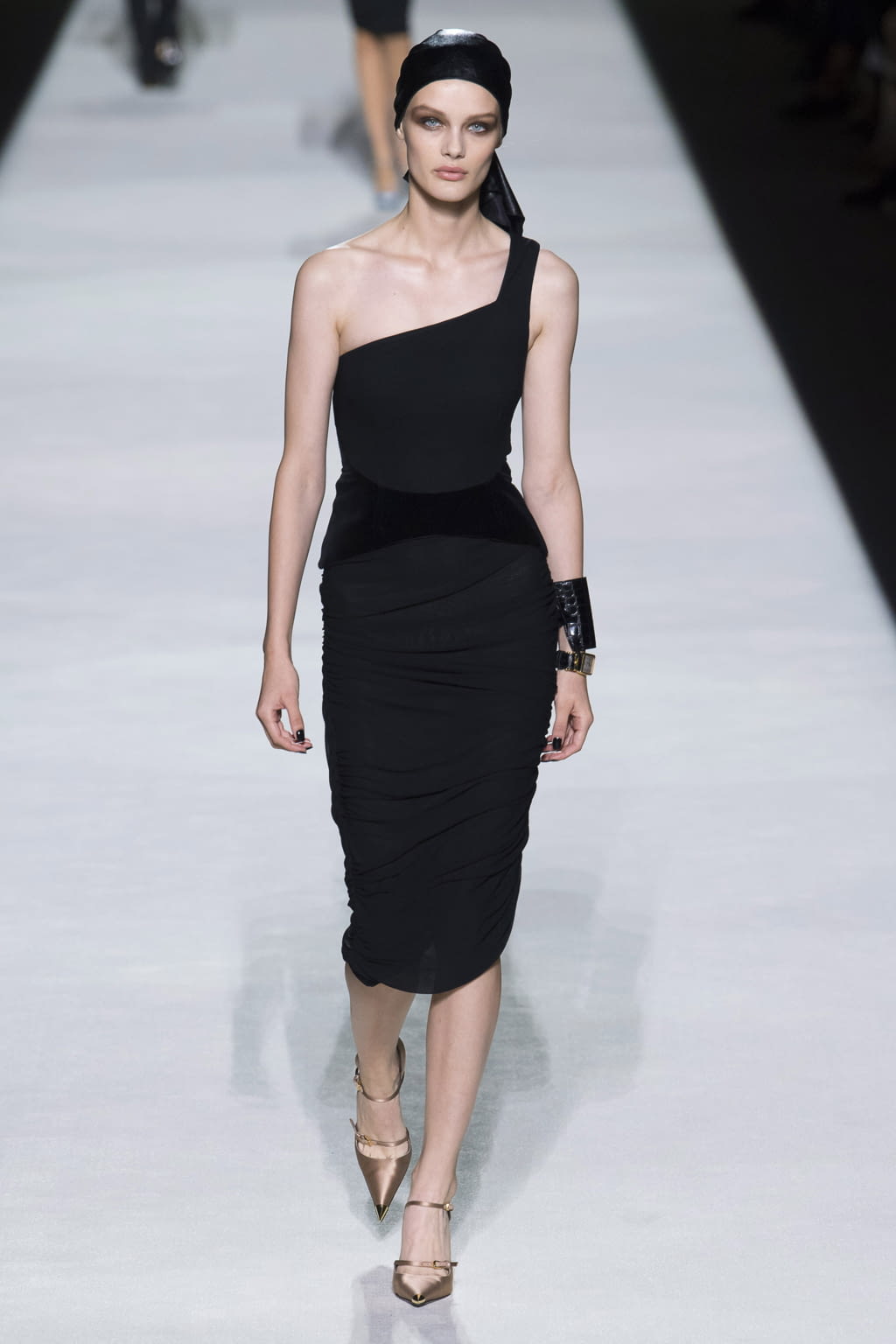 Fashion Week New York Spring/Summer 2019 look 30 from the Tom Ford collection womenswear