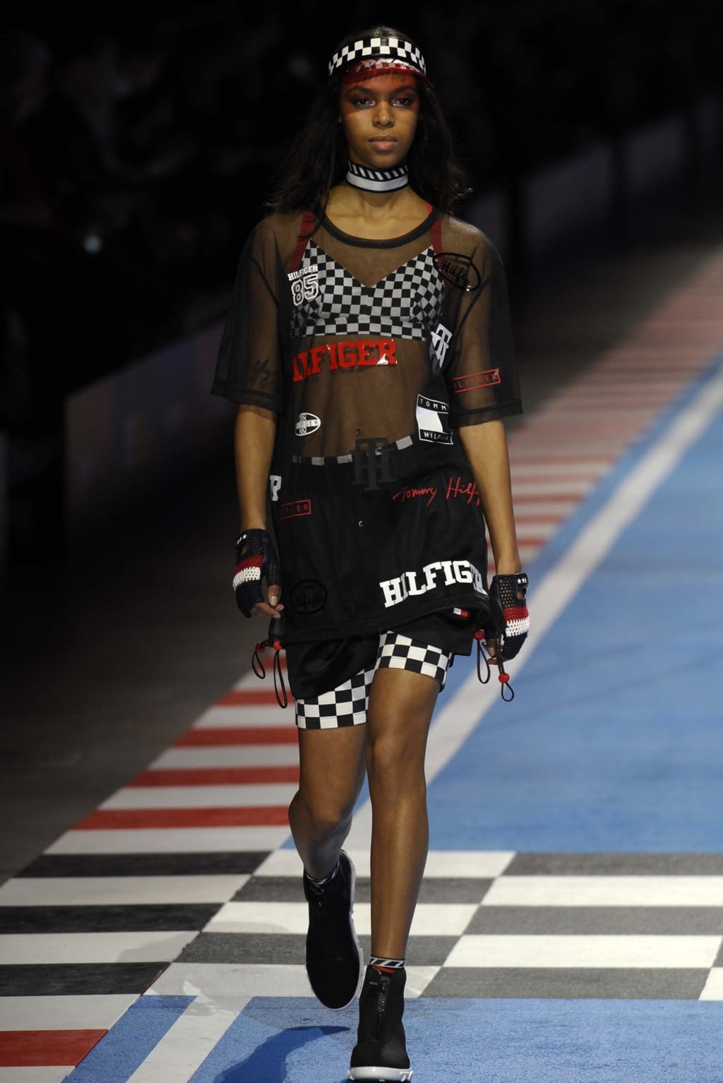 Fashion Week Milan Spring/Summer 2018 look 21 from the Tommy Hilfiger collection womenswear