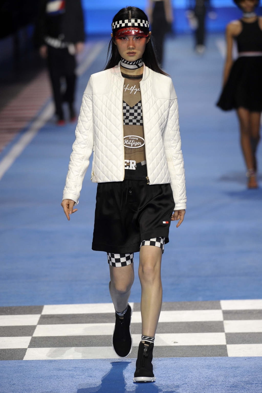 Fashion Week Milan Spring/Summer 2018 look 22 from the Tommy Hilfiger collection womenswear