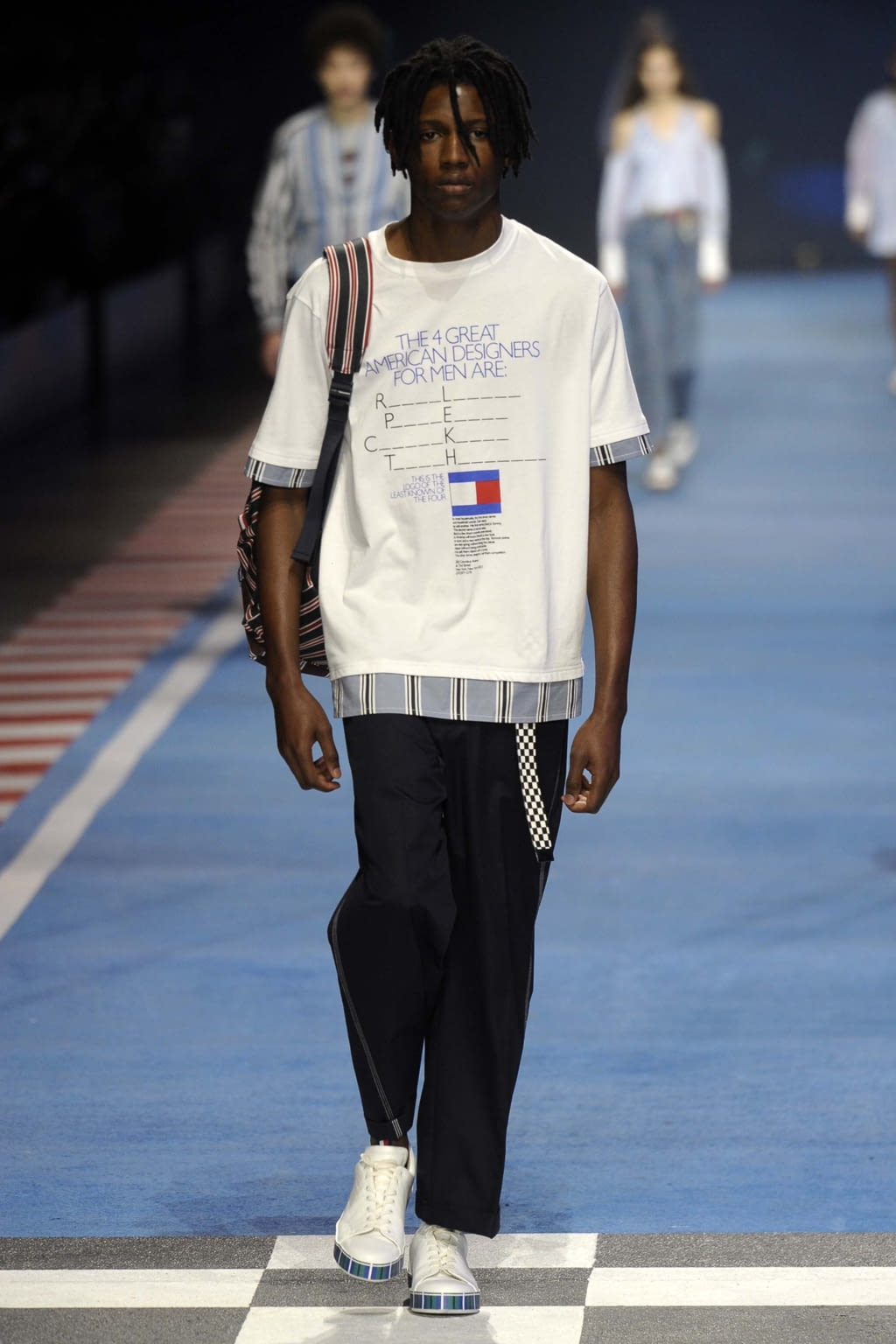 Fashion Week Milan Spring/Summer 2018 look 31 from the Tommy Hilfiger collection 女装