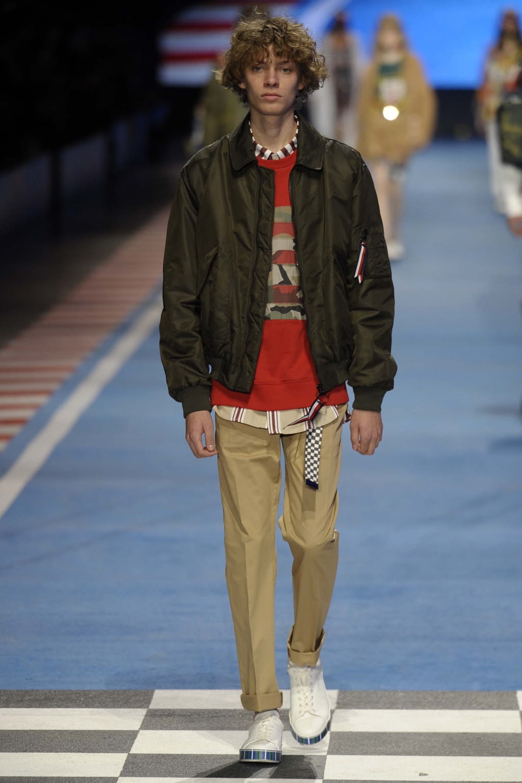 Fashion Week Milan Spring/Summer 2018 look 55 from the Tommy Hilfiger collection 女装