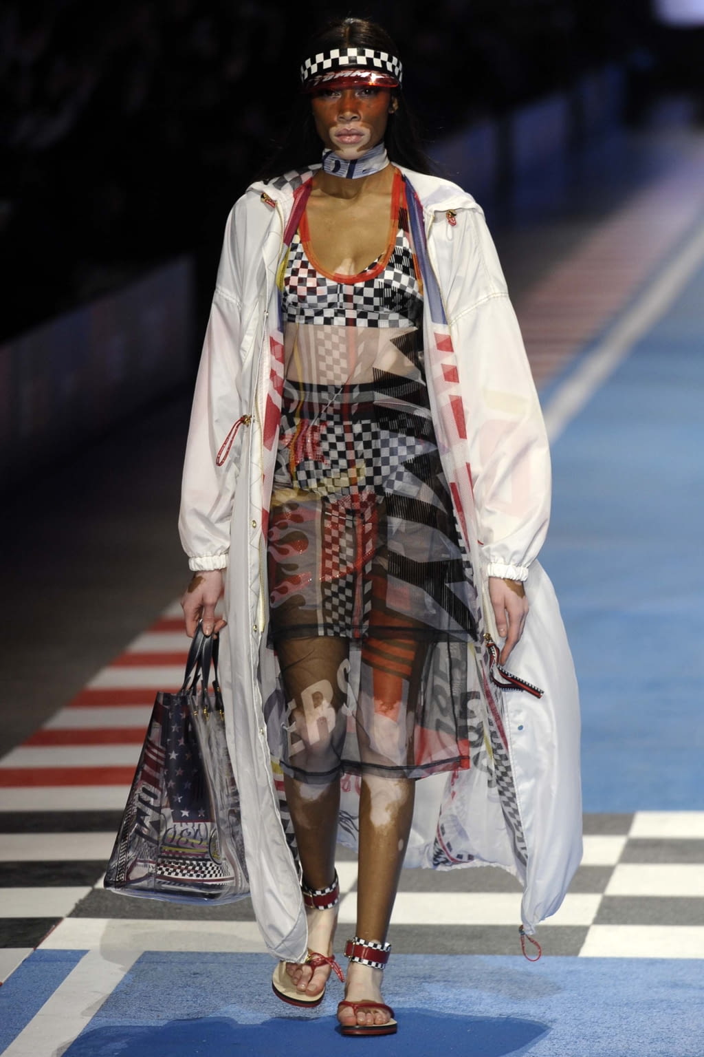 Fashion Week Milan Spring/Summer 2018 look 60 from the Tommy Hilfiger collection 女装