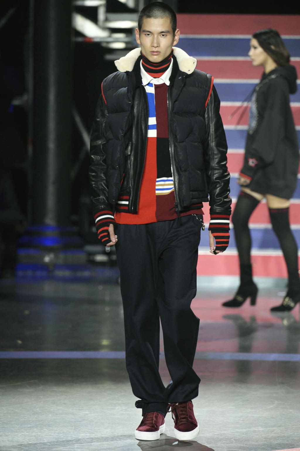 Fashion Week London Fall/Winter 2017 look 4 from the Tommy Hilfiger collection 女装