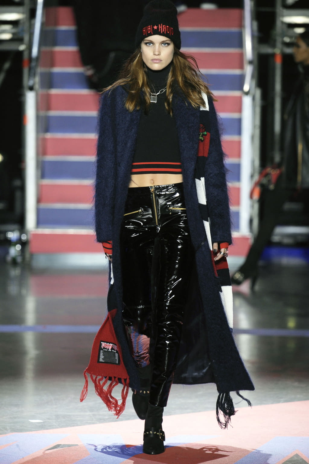 Fashion Week London Fall/Winter 2017 look 7 from the Tommy Hilfiger collection womenswear