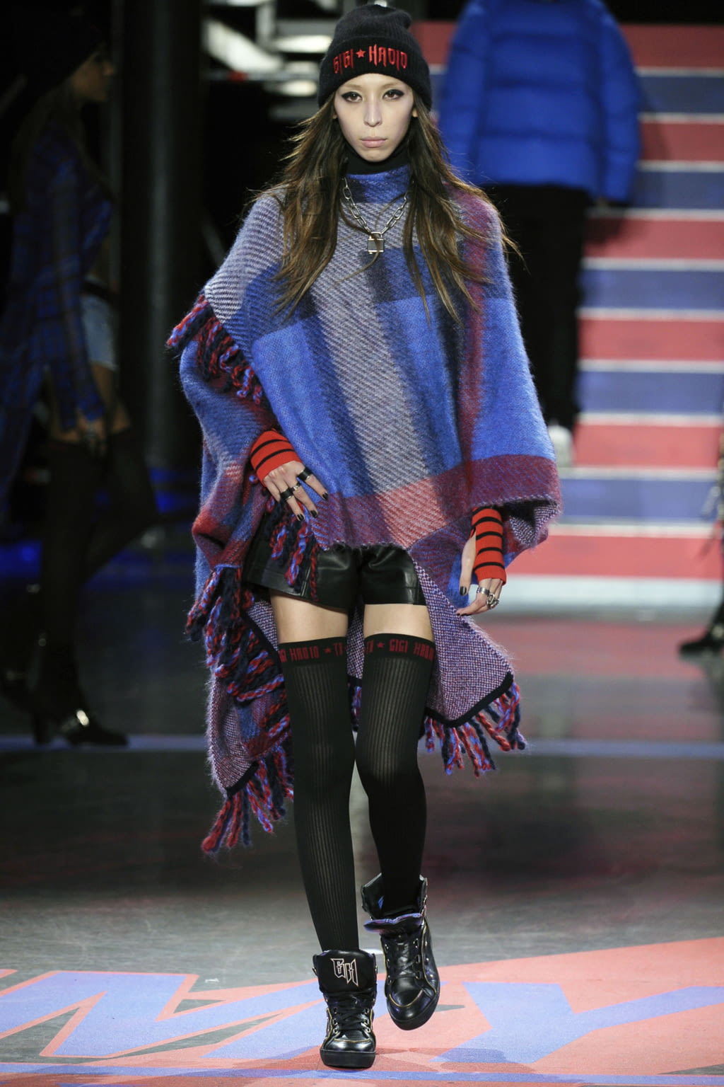 Fashion Week London Fall/Winter 2017 look 23 from the Tommy Hilfiger collection 女装