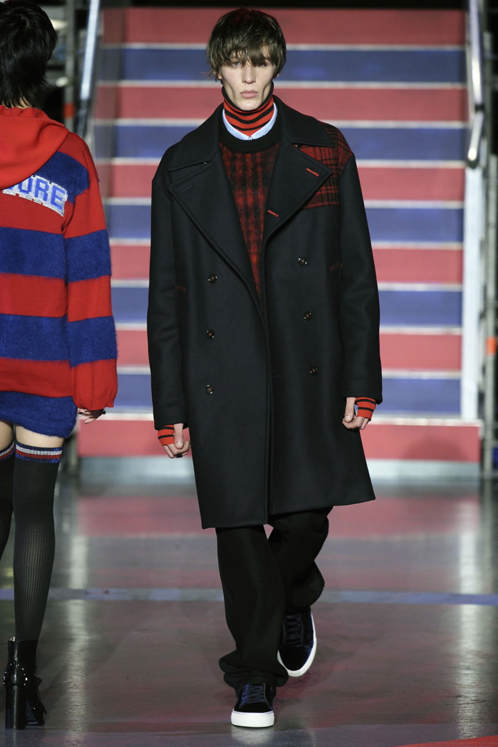 Fashion Week London Fall/Winter 2017 look 38 from the Tommy Hilfiger collection womenswear