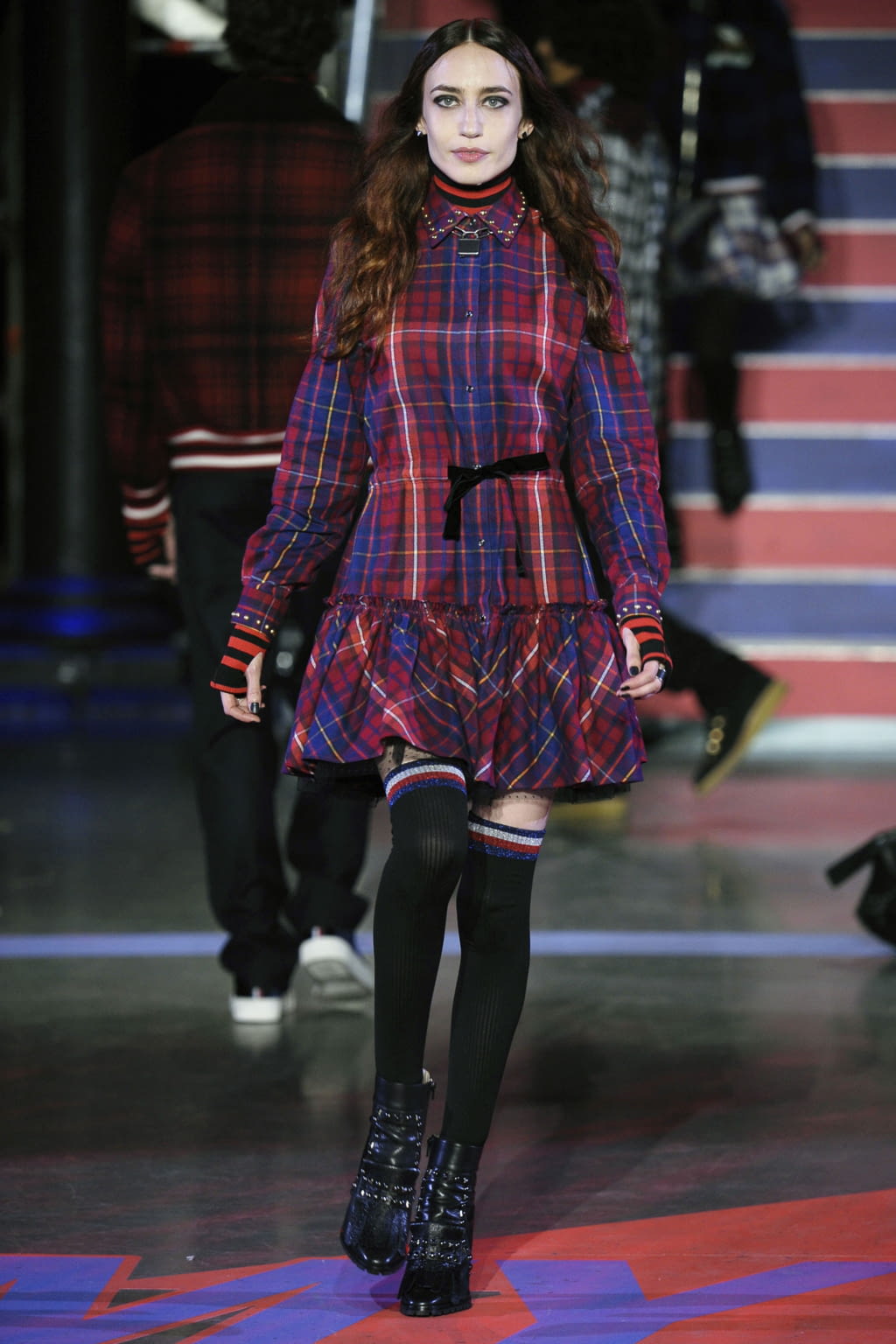 Fashion Week London Fall/Winter 2017 look 44 from the Tommy Hilfiger collection womenswear