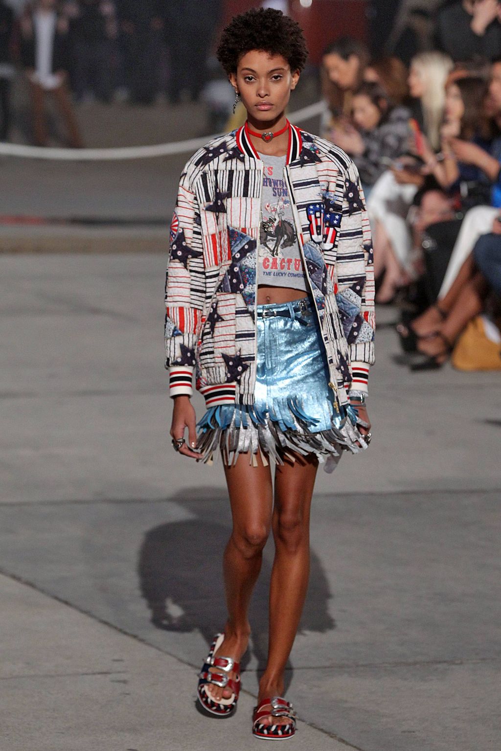 Fashion Week New York Spring/Summer 2017 look 28 from the Tommy Hilfiger collection 女装