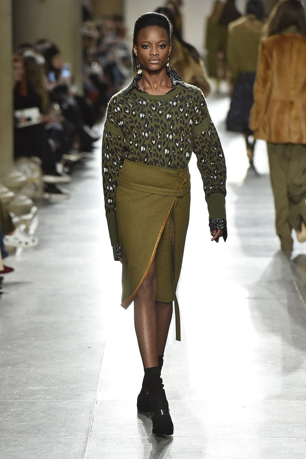 Fashion Week London Fall/Winter 2016 look 15 from the Topshop collection 女装