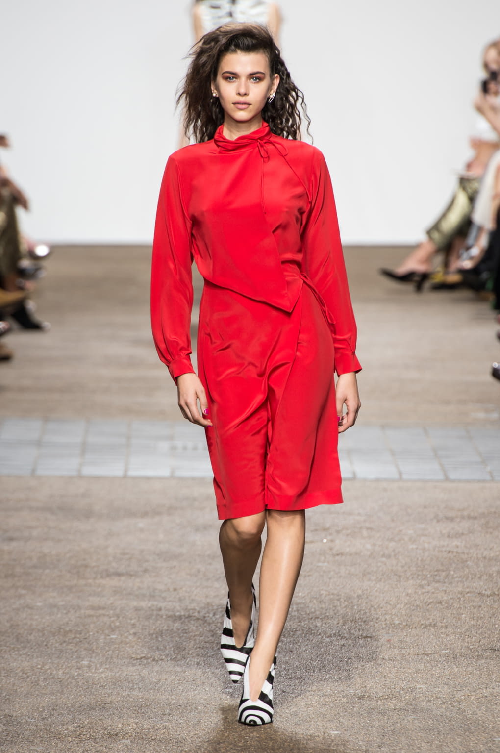 Fashion Week London Spring/Summer 2017 look 6 from the Topshop collection womenswear