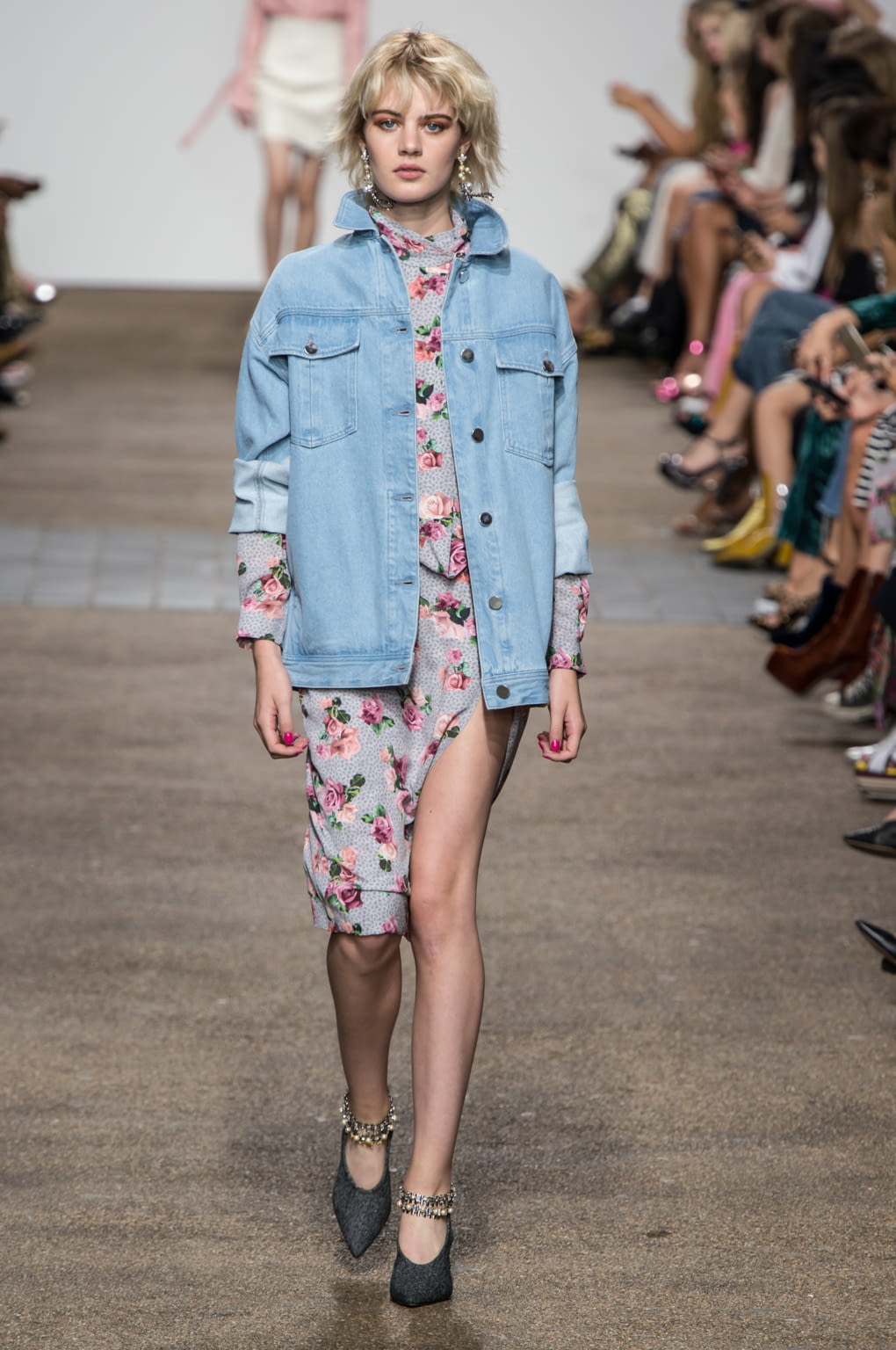 Fashion Week London Spring/Summer 2017 look 18 from the Topshop collection womenswear