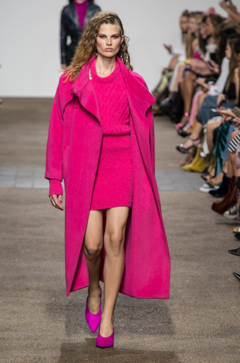 Fashion Week London Spring/Summer 2017 look 24 from the Topshop collection 女装