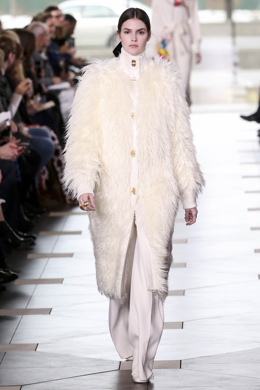 Fashion Week New York Fall/Winter 2017 look 4 from the Tory Burch collection womenswear