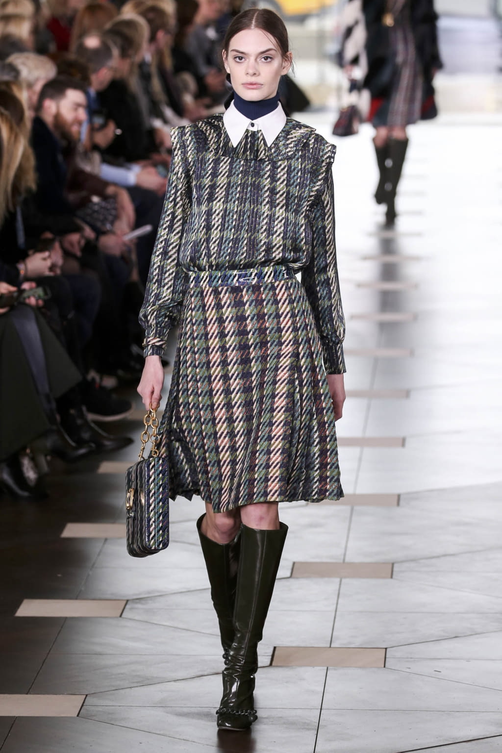 Fashion Week New York Fall/Winter 2017 look 24 from the Tory Burch collection womenswear