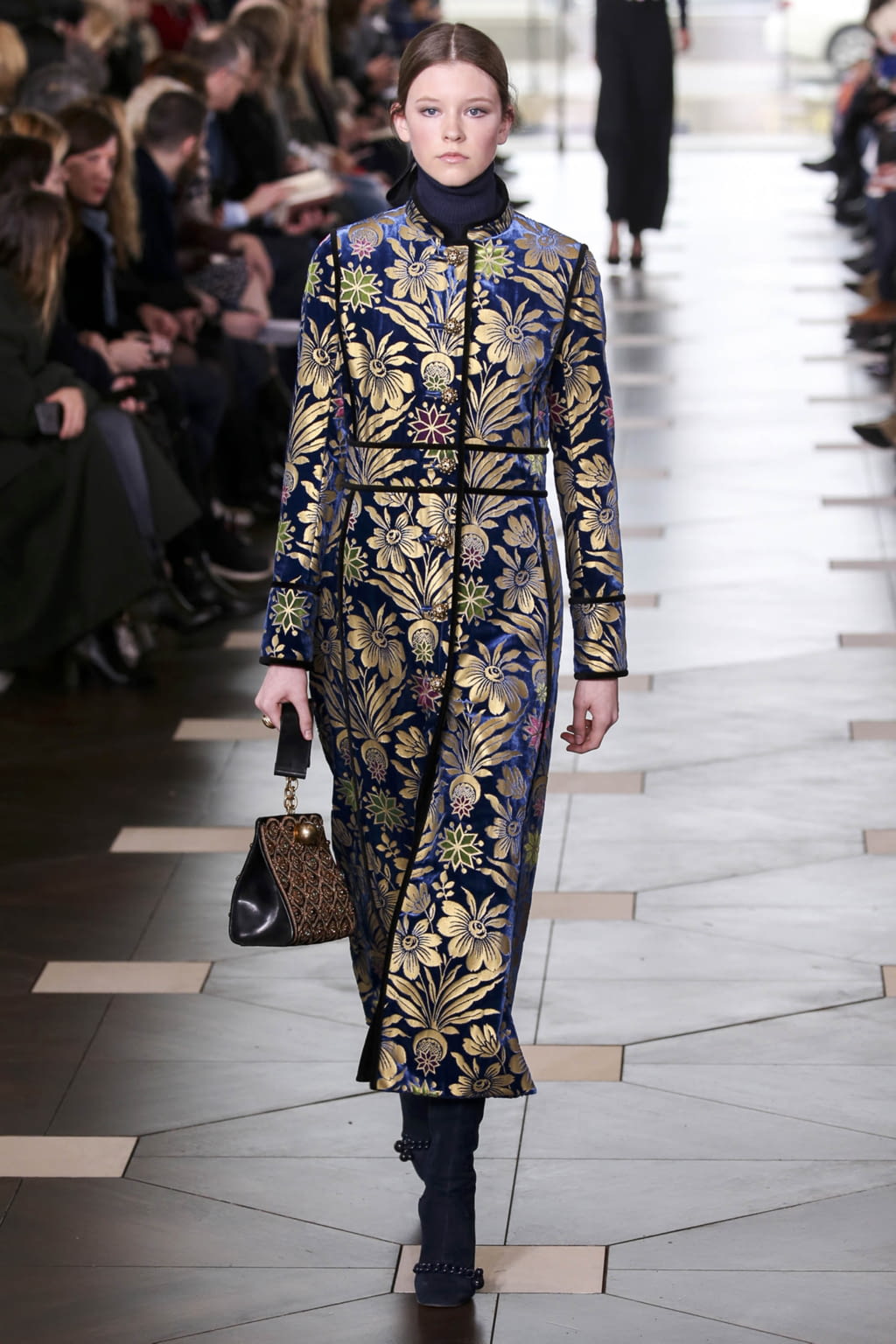 Fashion Week New York Fall/Winter 2017 look 30 from the Tory Burch collection 女装