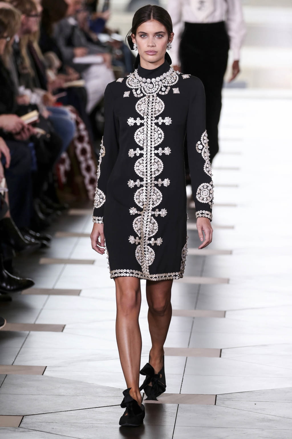 Fashion Week New York Fall/Winter 2017 look 33 from the Tory Burch collection womenswear