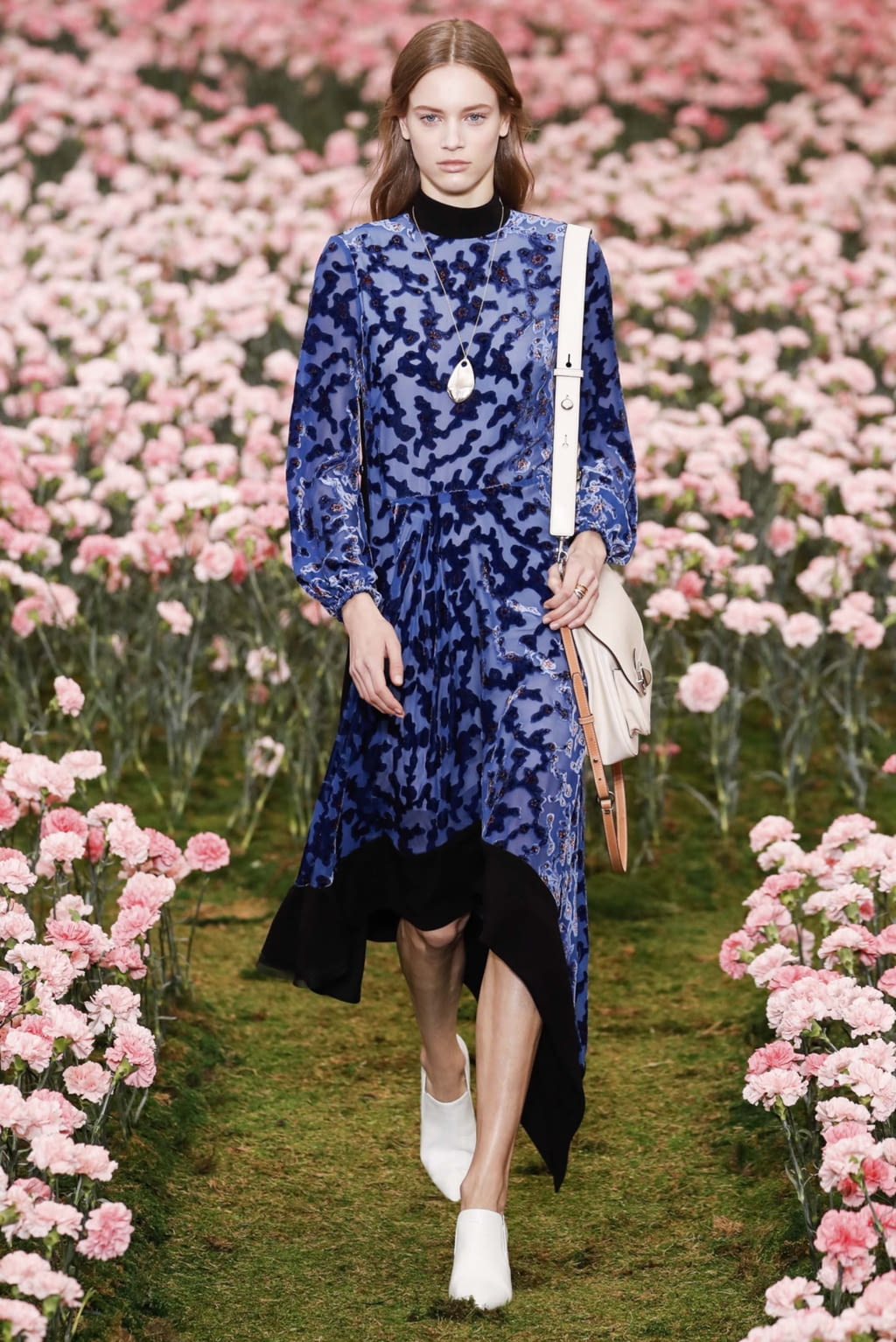 Fashion Week New York Fall/Winter 2018 look 9 from the Tory Burch collection 女装