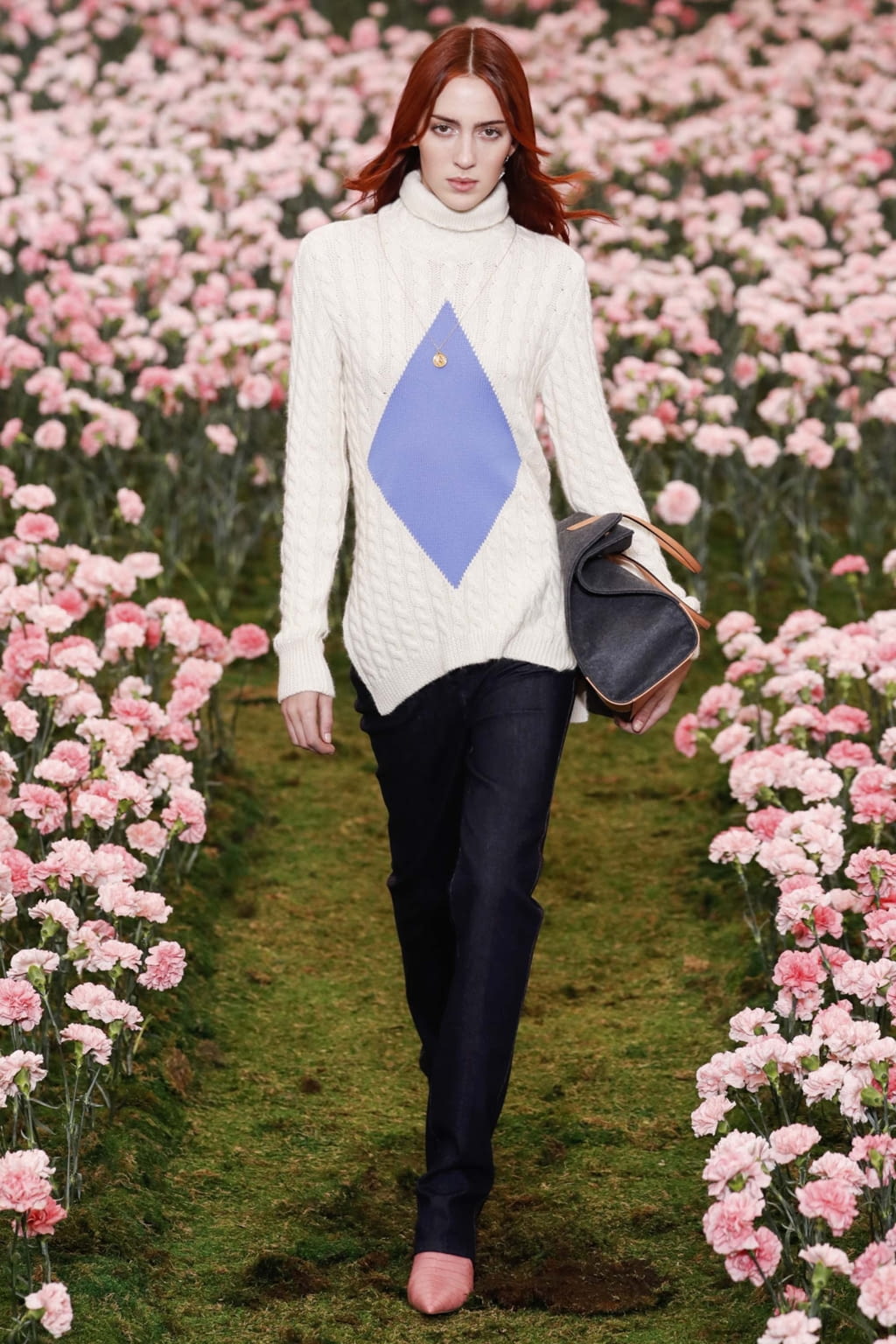 Fashion Week New York Fall/Winter 2018 look 34 from the Tory Burch collection womenswear