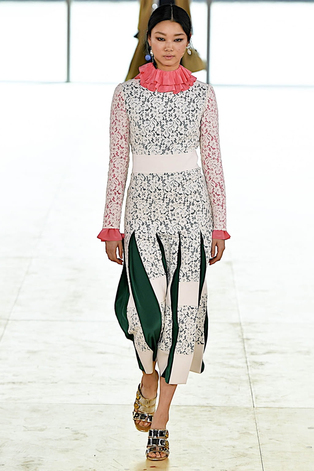 Fashion Week New York Fall/Winter 2019 look 31 from the Tory Burch collection 女装