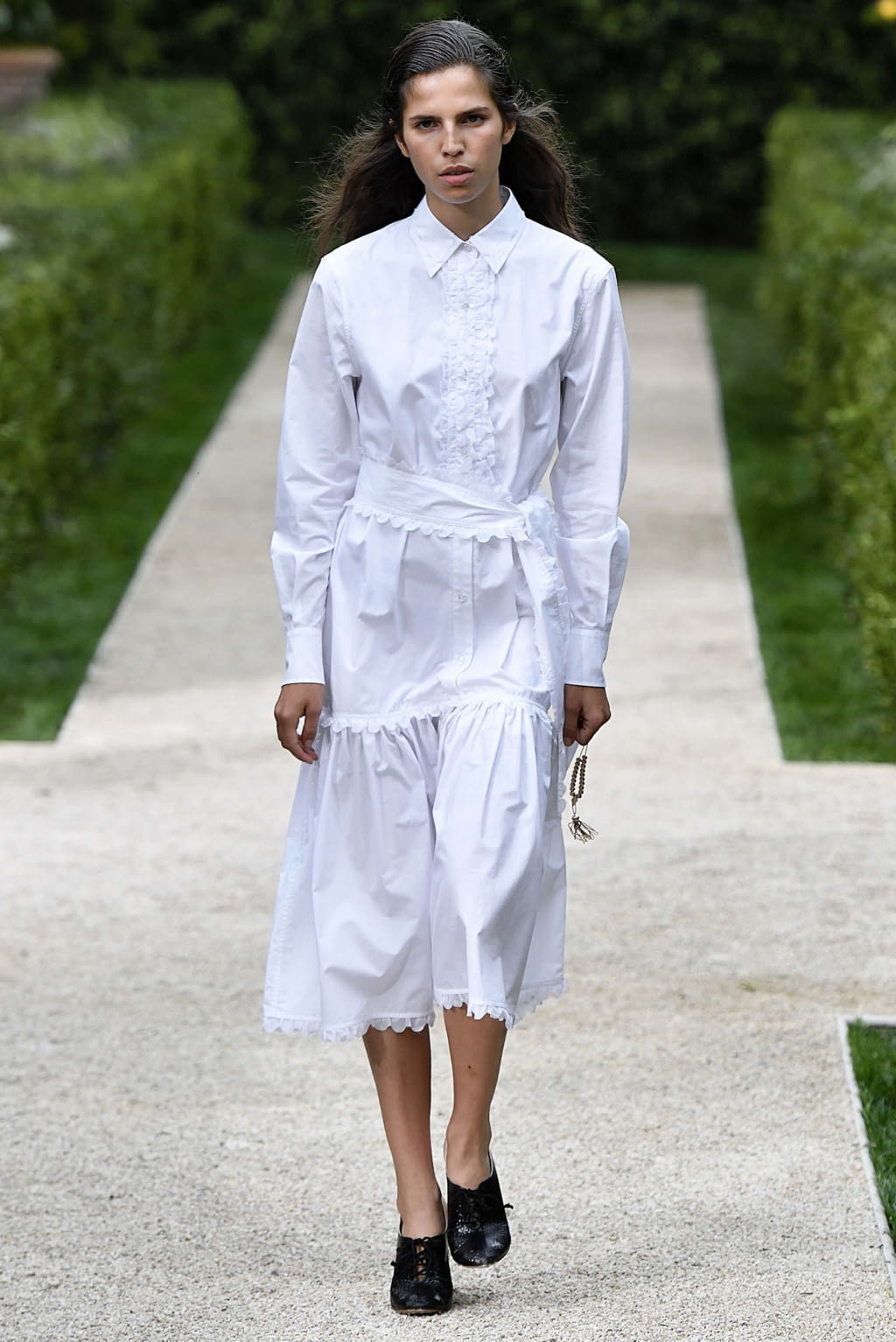 Fashion Week New York Spring/Summer 2019 look 2 from the Tory Burch collection womenswear