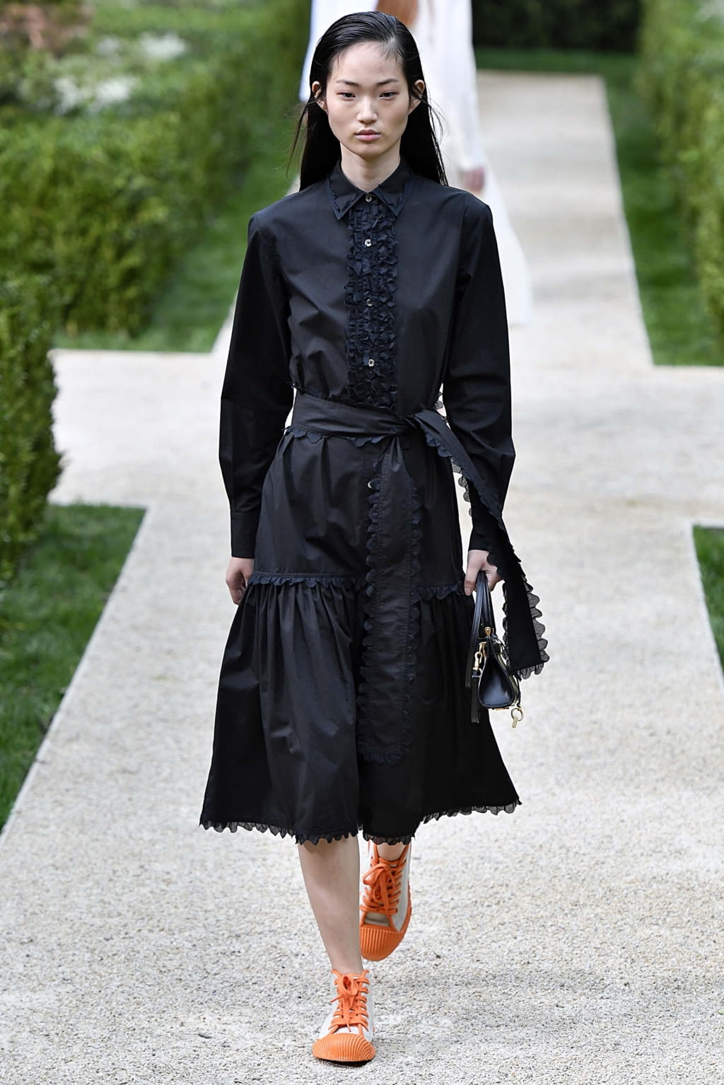 Fashion Week New York Spring/Summer 2019 look 4 from the Tory Burch collection womenswear