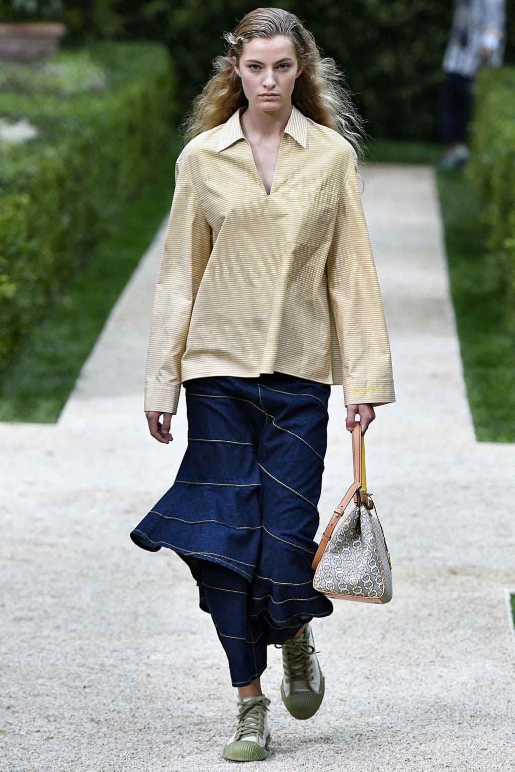 Fashion Week New York Spring/Summer 2019 look 35 from the Tory Burch collection womenswear