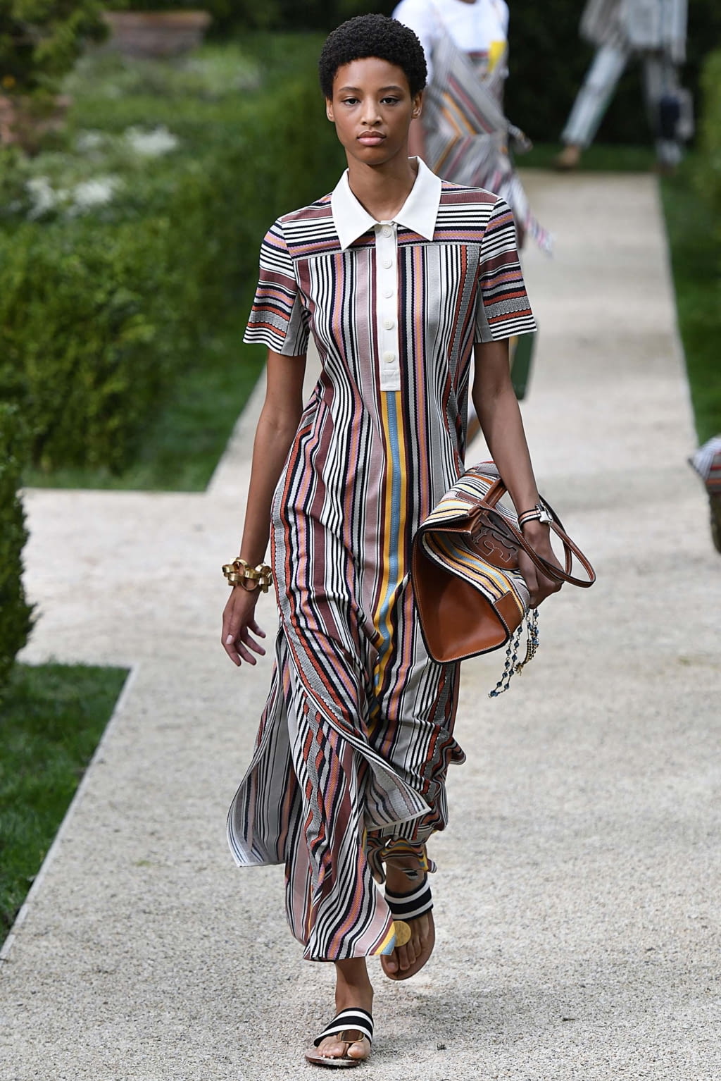 Fashion Week New York Spring/Summer 2019 look 41 from the Tory Burch collection 女装