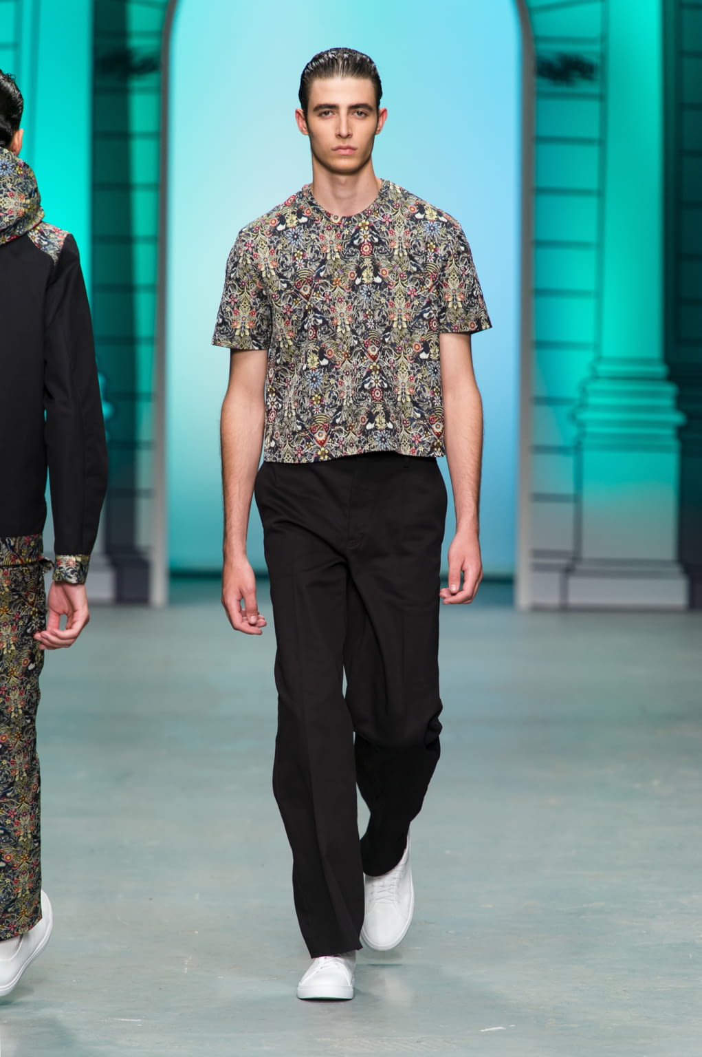 Fashion Week London Spring/Summer 2017 look 3 from the Tiger of Sweden collection menswear